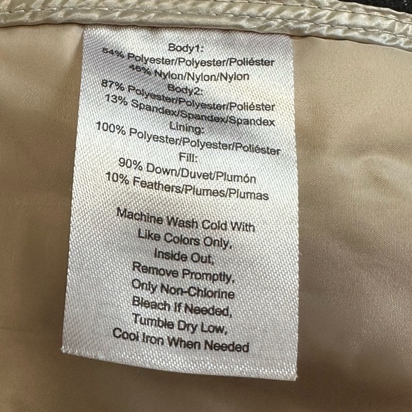 Calvin Klein Premium Down Feather Vest ๐ - Picture 10 of 12